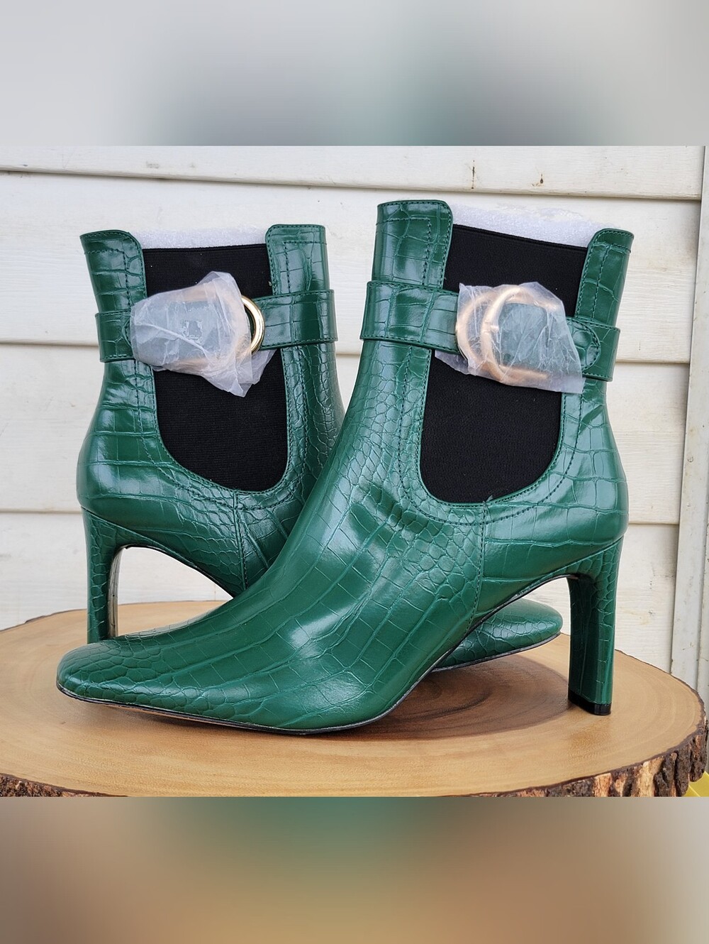 New York & Company Sz 9 Crocodile Green Boots NWOB